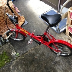 めっちゃ綺麗です。お買い得　美品　折り畳み自転車　美品　鍵は有り...