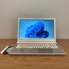 【美品】ゴールド✨Win11✨すぐ使えるノートパソコン✨カメラ付き✨ブルーレイ 美品】ゴールド✨Win11✨すぐ使えるノートパソコン✨カメラ付き