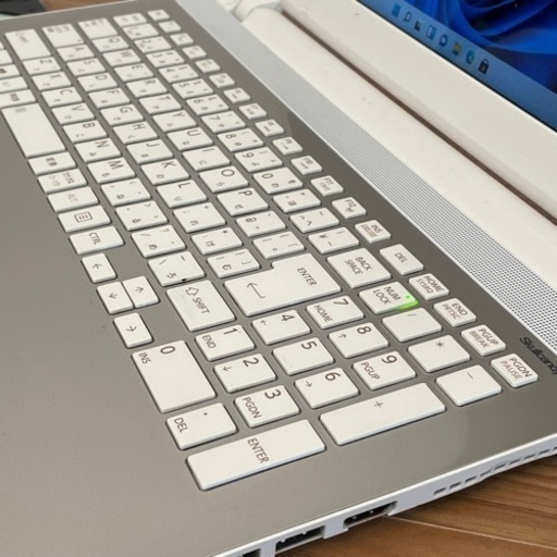設定済で初心者安心⭐️Win11⭐️SSD⭐️人気ゴールド⭐️カメラWi-Fiブルーレイ