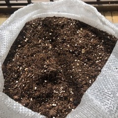 培養土　16袋