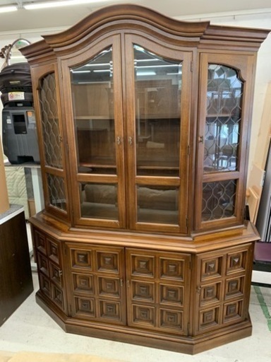 外国産キッチンボード　食器入れ