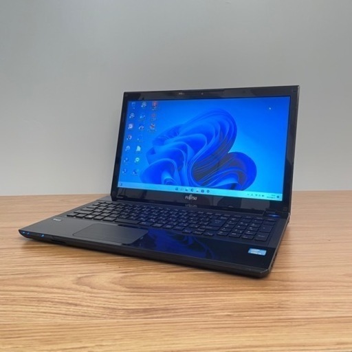 アウトレット 初心者様もすぐ使える設定済️富士通️Win11️カメラWi