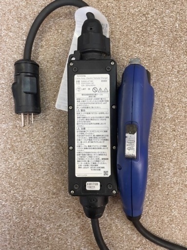 トヨタ プリウス PHV 充電ケーブル/ジャンク品