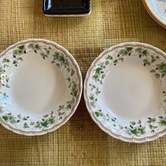 食器セットの画像