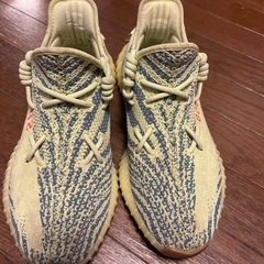 YEEZY BOOST