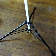 ビーチパラソルとスタンド2点セットの画像