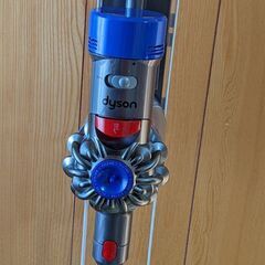 ダイソンv8 absolute スタンド 新品バッテリー付き