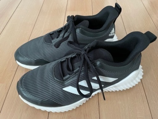 adidas アディダス　24㎝