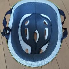 子供用自転車のヘルメットの画像