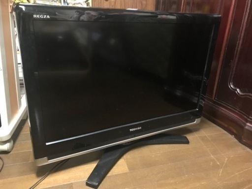 【お取引先決定済】中古品 TOSHIBA REGZA 32型液晶テレビ 32C7000 2008年製 リモコンなし