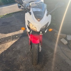 ホンダ　バイク　CBR400R