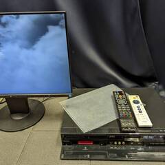 【値下げしました】東芝 500GB 2チューナー ブルーレイレコーダー REGZA RD-BZ700の画像