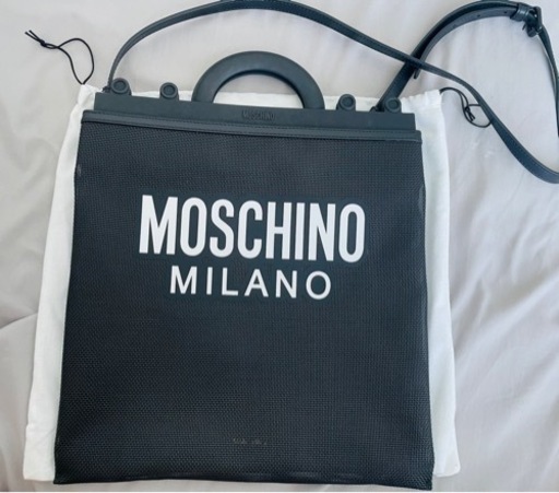 モスキーノ　バッグ　ほぼ未使用