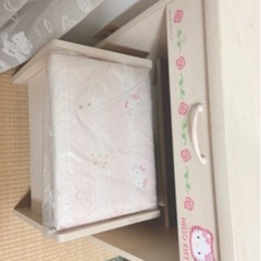 ハローキティ  ドレッサーの画像