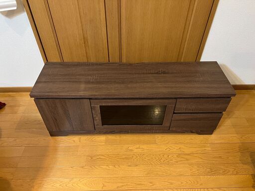 テレビ台（奥行330㎜、幅1180㎜、高425）