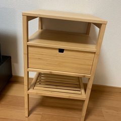 IKEA ノールドシーサ ベッドサイドテーブル 竹