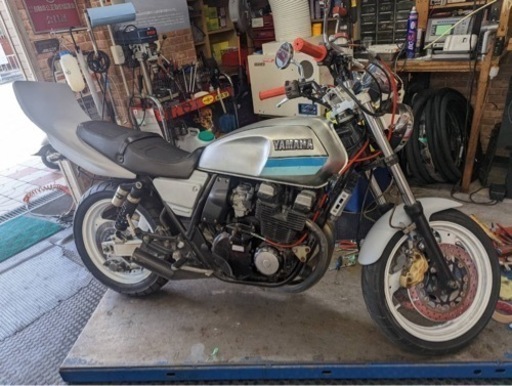 ヤマハ YAMAHA  XJR400 4HM