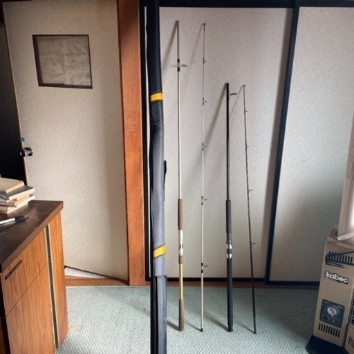 Daiwaパシフィックファントム11フィートとメーカー不明9フィートルアー竿と竿ケース