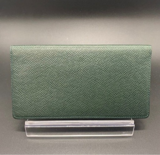 LOUIS VUITTON ルイヴィトン　ポルトバルールカルトクレディ　札入れ　タイガ　エピセア　【極美品】