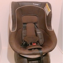 コンビ チャイルドシート 回転 新生児 幼児 格安 美品の画像