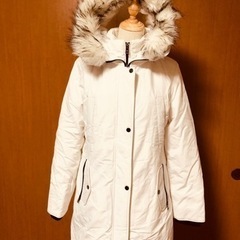 現金手渡し希望です❗️定価30,000円　真冬用　ブランド品コート新品　Lサイズの画像