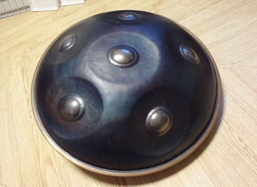 大幅値下げ中！早い者勝ち！ハンドパン　チューニング狂ってます。練習用／オブジェ用にいかがでしょうか。