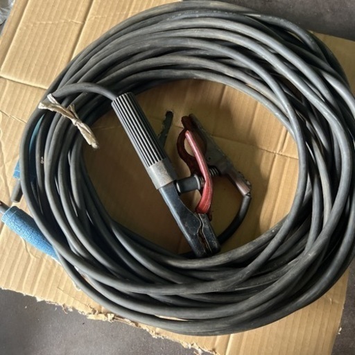 デンヨー防音型エンジン溶接機