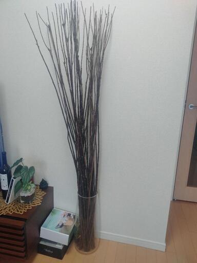 オシャレな花瓶付きオブジェ