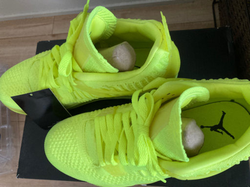 NIKE エアジョーダン4