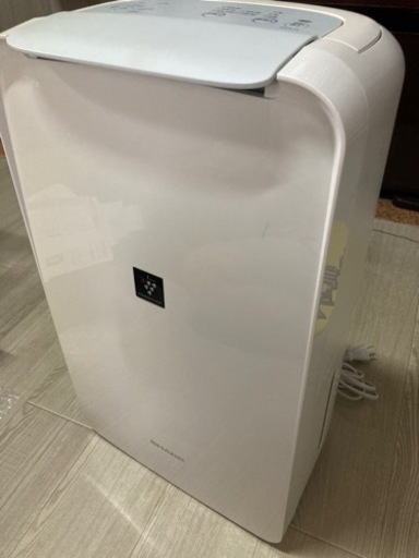 シャープ　除湿機　CV-L71-W 2020年製
