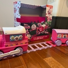 受け取り予定者決まりました！子供用の電車の画像