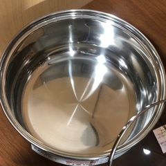未使用品　厚底　片手鍋　ステンレス　18cm   2ℓ   IH対応　ガラス蓋　人気商品‼︎   現品限りの画像
