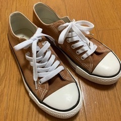 【取引中】スニーカー　23cm ブラウン