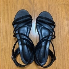 【値下げ】ストラップ サンダル　の画像