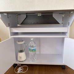 コンパクト台　キャスター付き　訳ありの画像