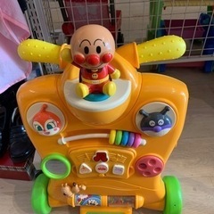 ■店頭引取限定■アンパンマン カート 車