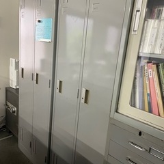 早い者勝ち　スチールロッカー　2連×２