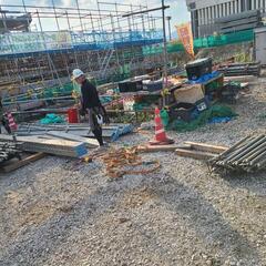 鳶職18000 型枠大工18000 手元14000!!