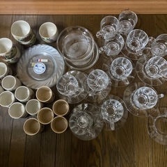 湯呑み　硝子　ティーカップ　お皿　セット