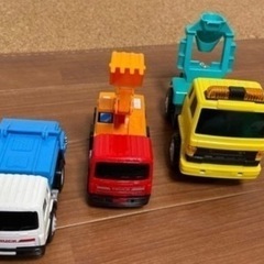 車のおもちゃいろいろの画像