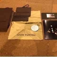 ルイヴィトン ダミエグラフィット おまけ付　長財布 アコルディオン チェーンの画像