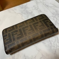 FENDI 長財布 ブランド正規品の画像