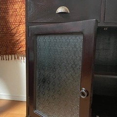 アジアン家具　キャビネットの画像