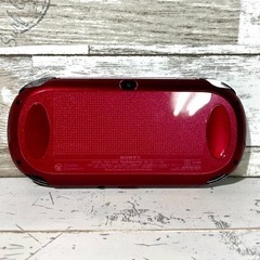 【目玉商品‼️】PS Vita PCH1000✨ コズミックレッド⭕️ 32GBカード付き🌟 の画像