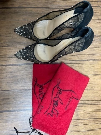 クリスチャンルブタン　パンプス　ヒール