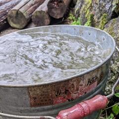 🚰水の貯まるブリキバケツ　　　鉄製の画像