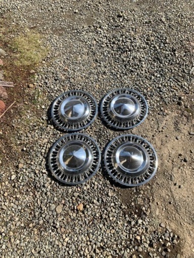 ハコスカ  ホイールキャップ