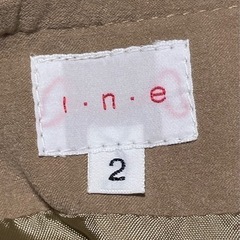 ine 茶スカートの画像