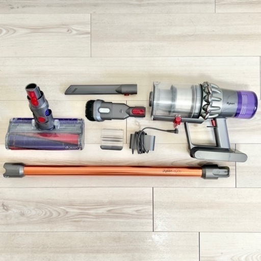 dyson ダイソン　掃除機　V10 SV12 コードレスクリーナー