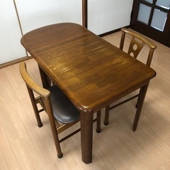 ●決まりました●ダイニングテーブルと椅子2脚